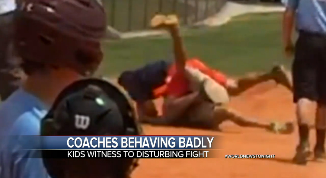 LITTLE-LEAGUE-COACHES-FIGHTING